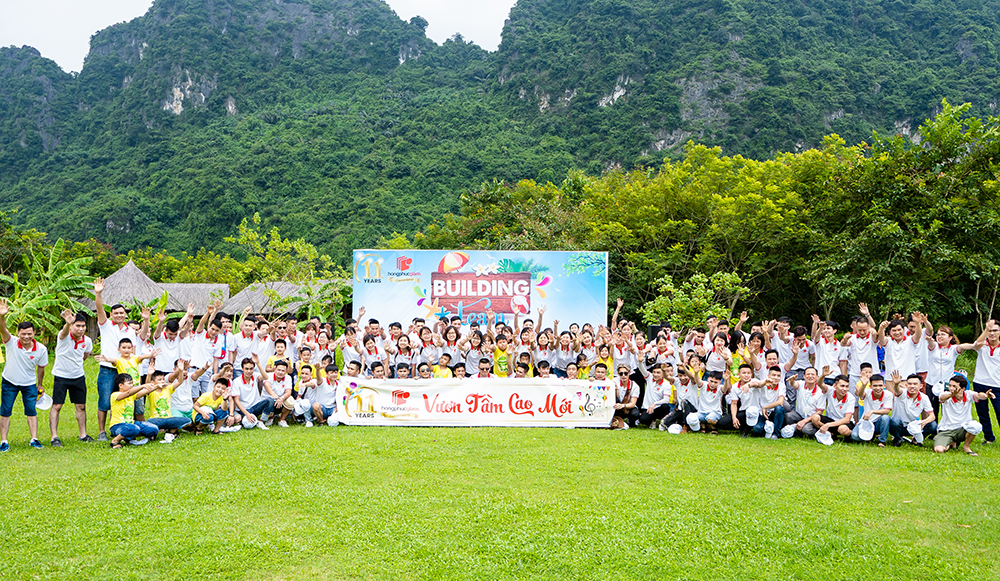 Du lịch Team Building kỷ niệm 11 năm thành lập HongPhucGlass