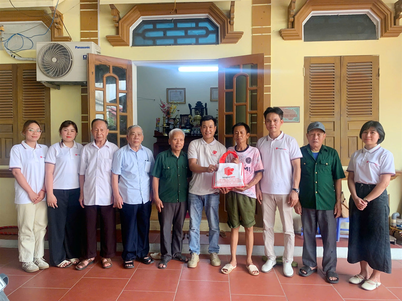 CBCNV Kính Hồng Phúc