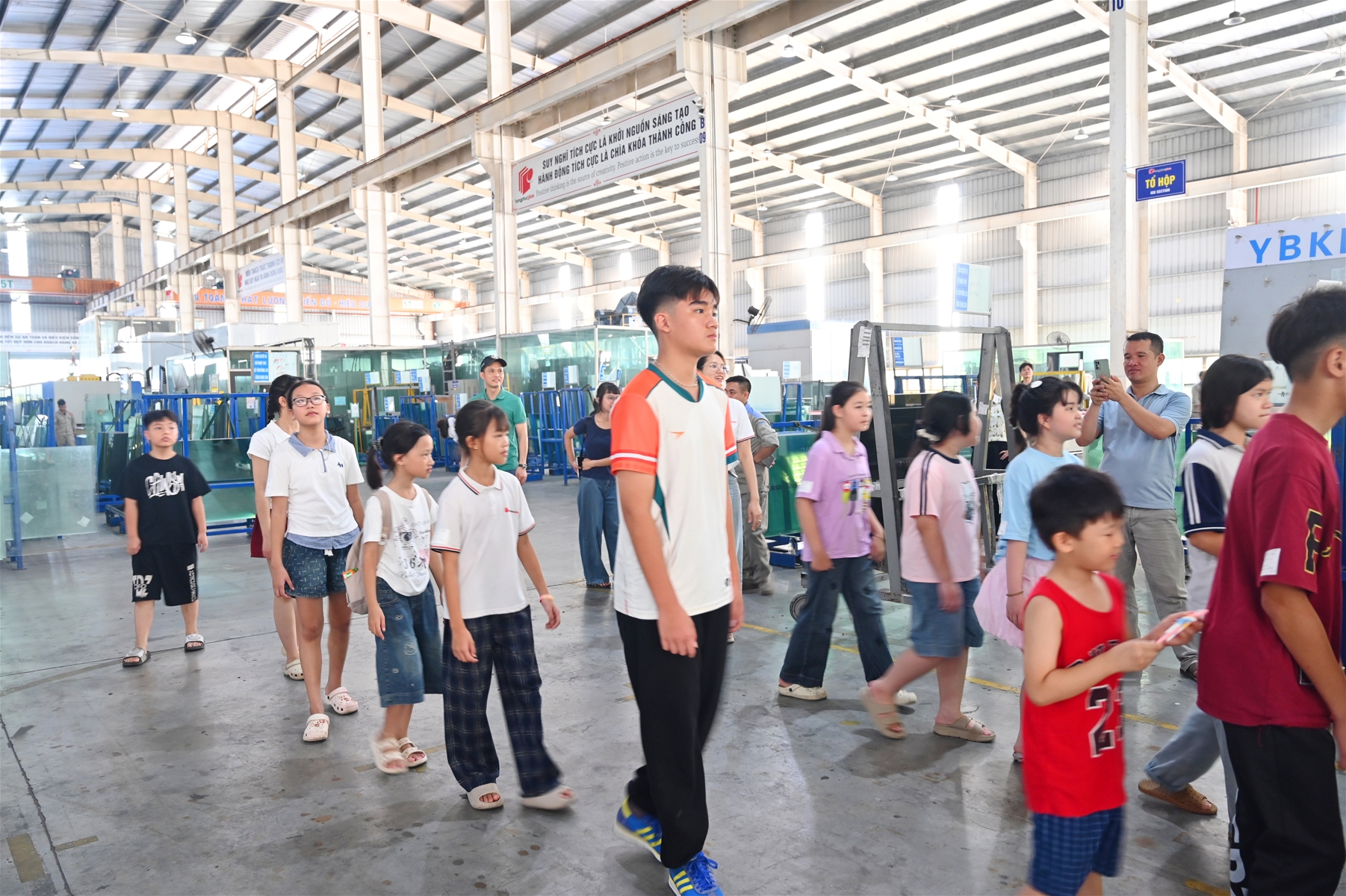 Tham quan Hồng Phúc