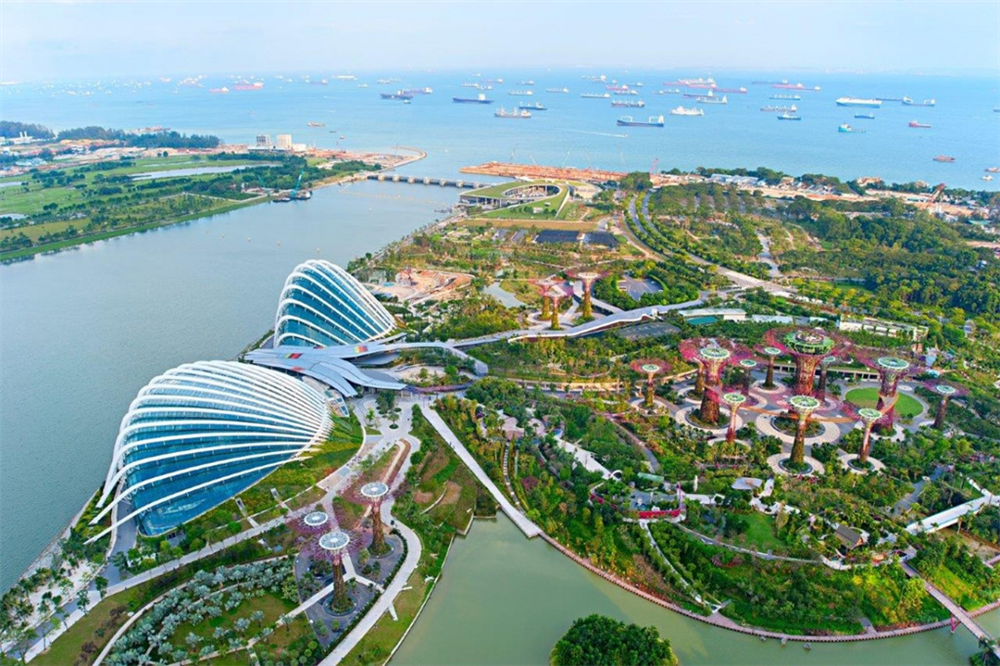 Chiêm ngưỡng vẻ bề thế của những công trình xanh ở Singapore.
